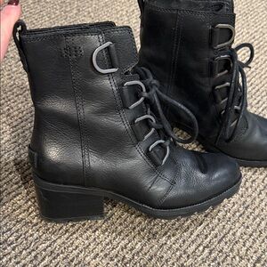 Sorel Black Boots